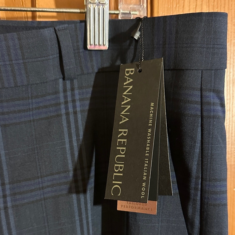 NWT Women’s Navy Plaid Dress Pants from Banana Republic, size 14 - Picture 3 of 7